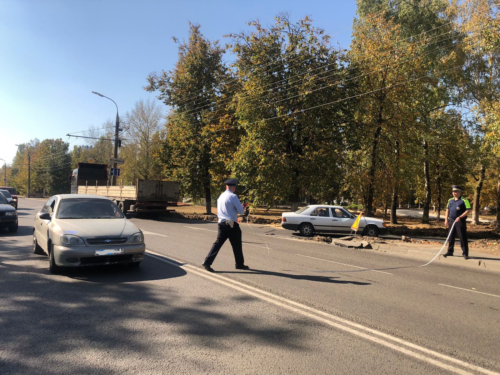 В Орле малолетний ребёнок без присмотра взрослых попал под колёса грузовика  - Новости Орла и Орловской области Орелтаймс