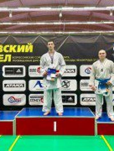karate-2