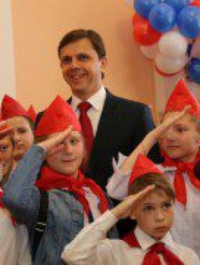 пионер- всем ребятам пример