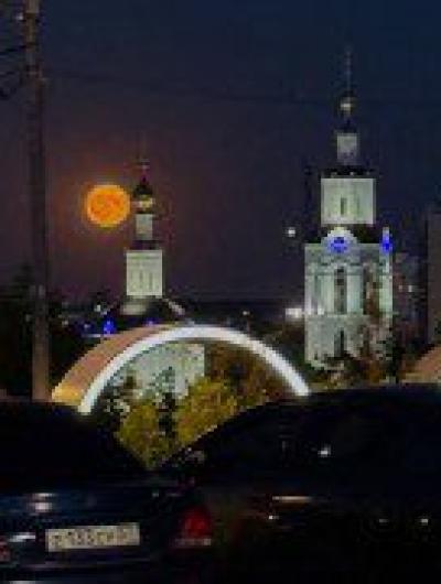 луна