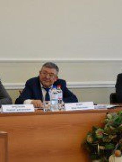 8114FF2C-4FB7-4080-8104-14C9632F2211