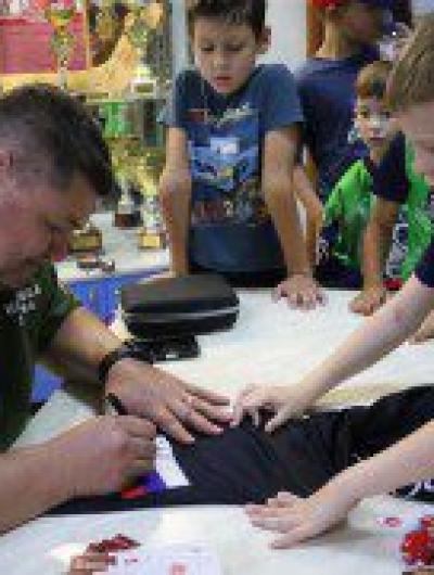 хоккеист (1)