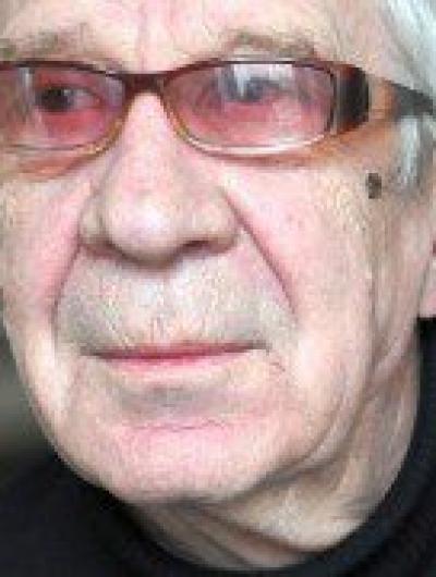 актер