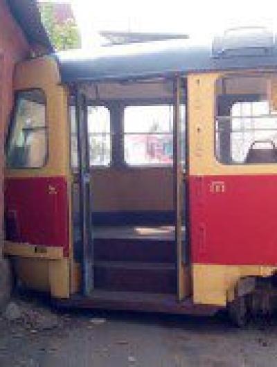 EAC10AC9-969B-4057-AECE-65B937127E94