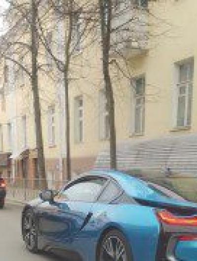 BMW i8