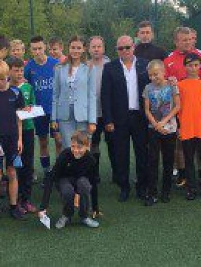 1E5B915C-E441-402F-A70D-AFD5447D5322