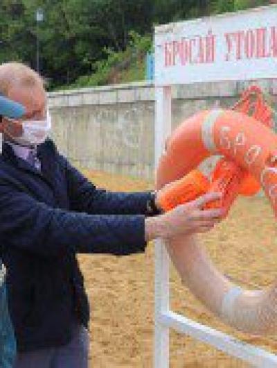 E0EFD044-E061-4DBE-BD42-0409F0CDE14E