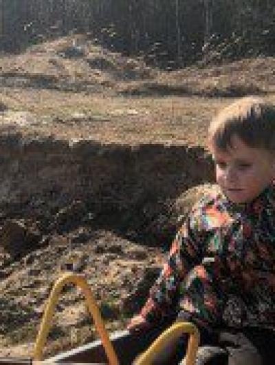 1035E3C2-0D6B-403D-831B-7D27FBA145EB