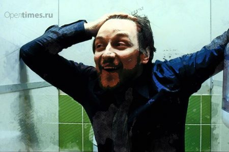 Орловской школе выписали штраф за царапины на партах