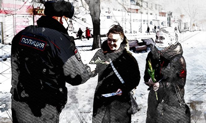 Полицейские поздравили орловчанок с наступающим праздником
