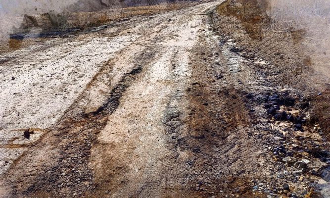 «Атас полный!» – орловцы пожаловались на разбитую дорогу в 10 километрах от сделанной трассы
