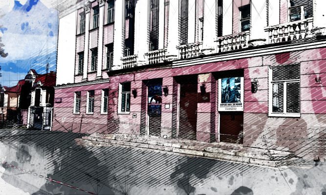 В Орловском музее изобразительных искусств сегодня обрушился фасад