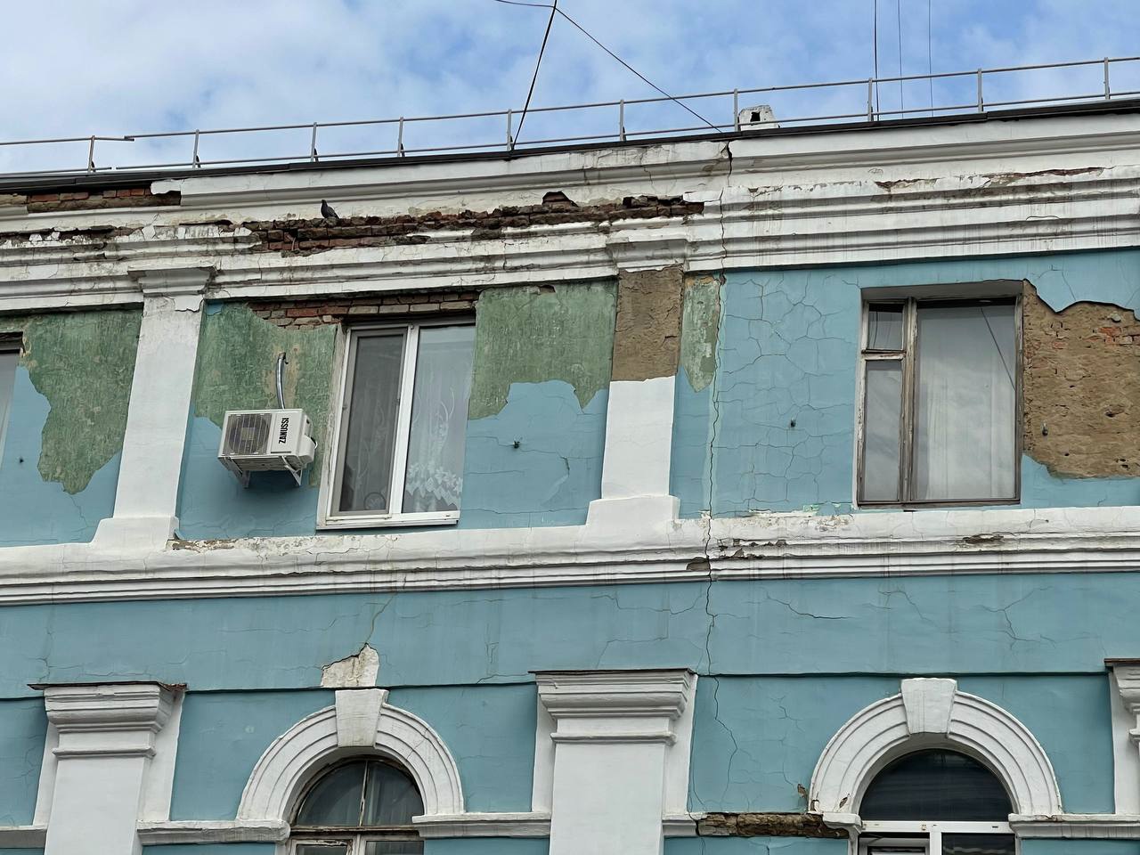 В Орле жилой дом на Гостиной трещит по швам - Новости Орла и Орловской  области Орелтаймс