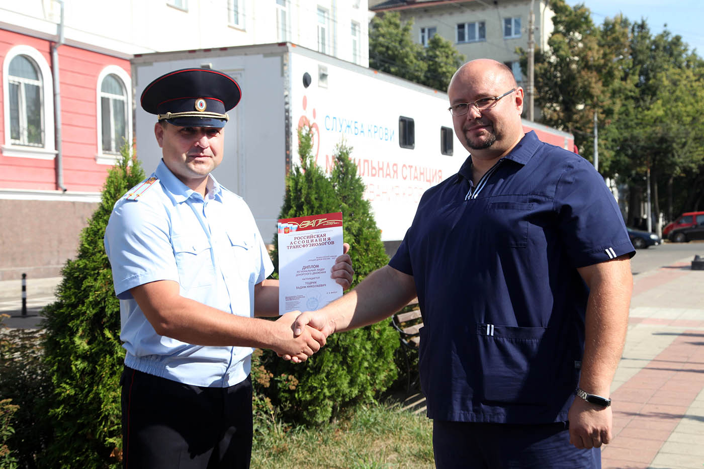 Орловский полицейский Вадим Тодрик признан лучшим донором региона |  13.08.2021 | Орел - БезФормата