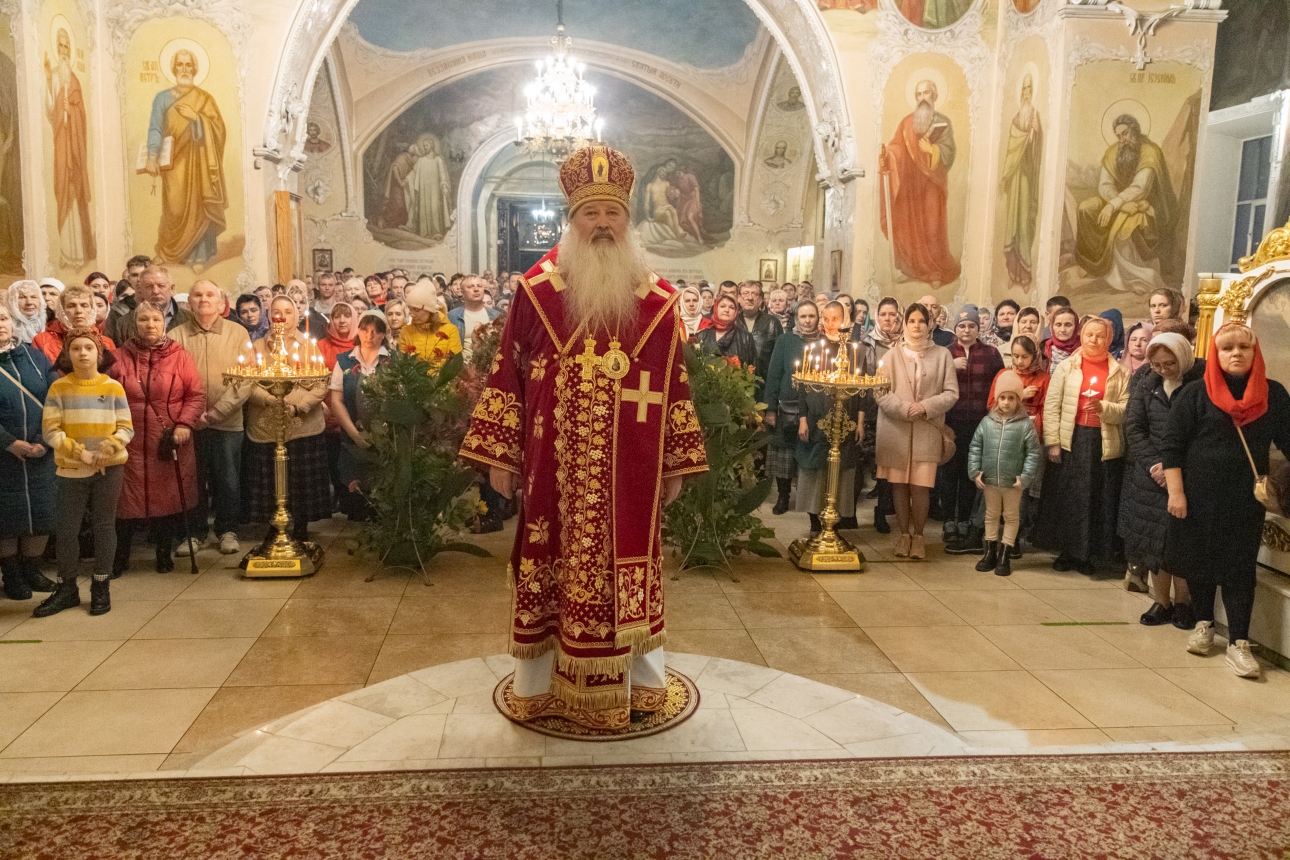 Богоявленский собор Орел ночь