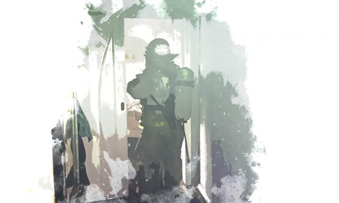 Во Мценске горела трёхкомнатная квартира — людей эвакуировали через окно