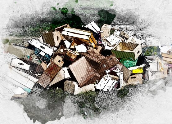 Орловцы жалуются на свалку во дворе после ярмарки выходного дня