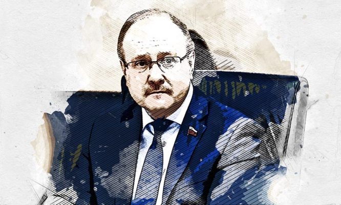 «Мнение такого общества нас не должно интересовать»: Иконников ответил Вдовину по поводу установки бюста Сталина