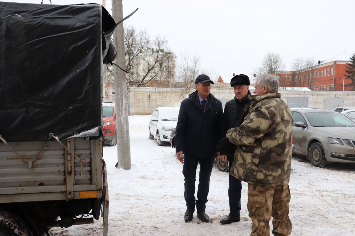 Руководство Орловского облсовета отправилось в Луганск с гуманитарным  грузом | 16.02.2023 | Орел - БезФормата