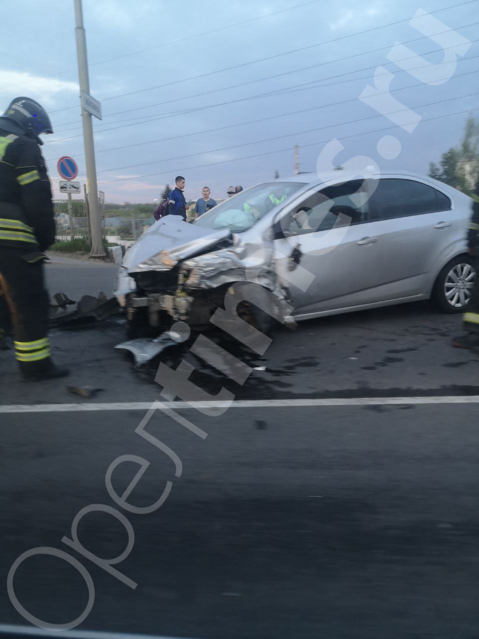 В Орле водитель «Шевроле» устроил массовое ДТП и сбежал | 26.04.2023 | Орел  - БезФормата