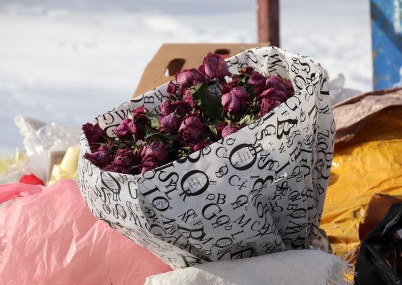 Снежный тупик: регоператор не может вывезти мусор из-за формальной уборки дворов