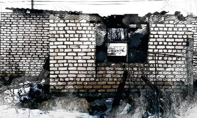 Под Орлом мать вытащила двух маленьких детей из горящего дома