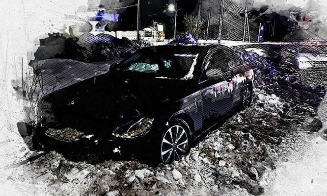 В Орле «Мерседес» влетел в сугроб – есть пострадавший