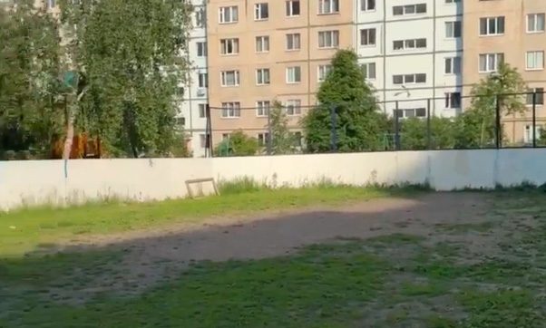 Жители Орла просят установить футбольное поле