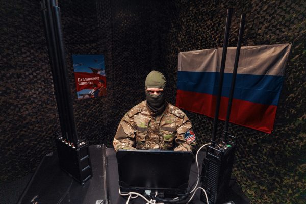 Контракт на год и миллион в месяц: что известно о наборе в «Сталинские Соколы»